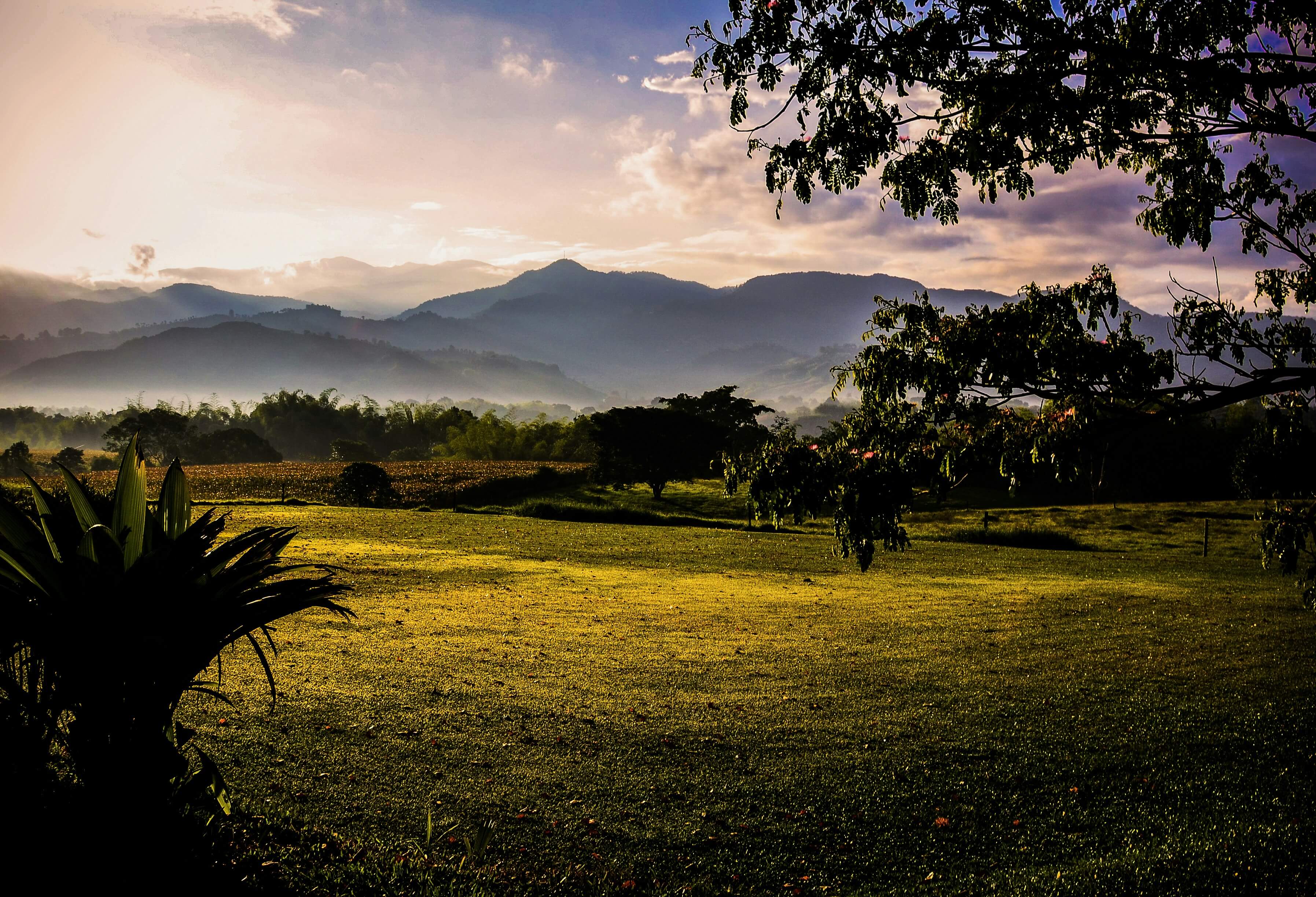 Hiking in Jardín